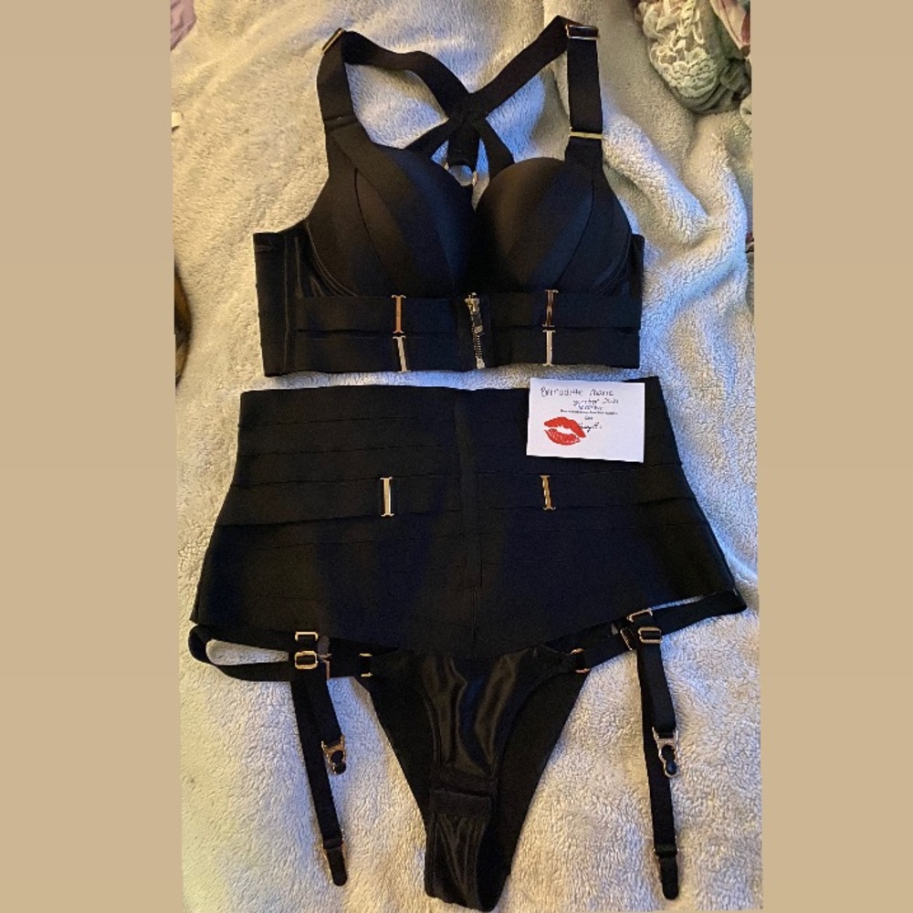 *Rare* Honey Birdette Blair Bra 36D & XL hotpant EUC